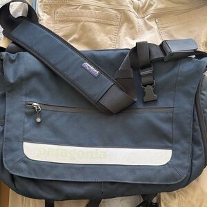 Patagonia Navy and White Messenger Bag
